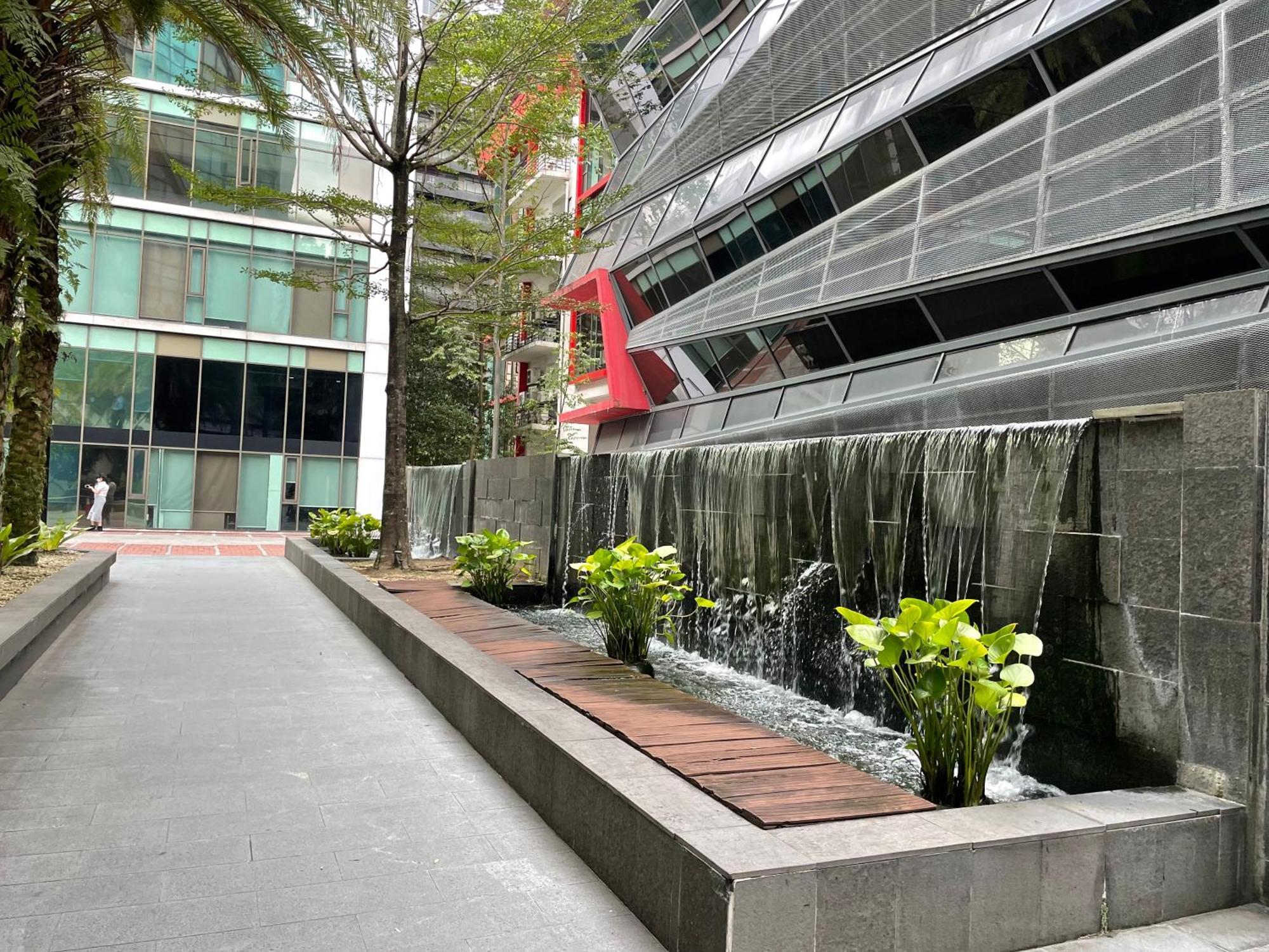 Ruma At Empire Damansara Free Wifi & Carpark Apartment